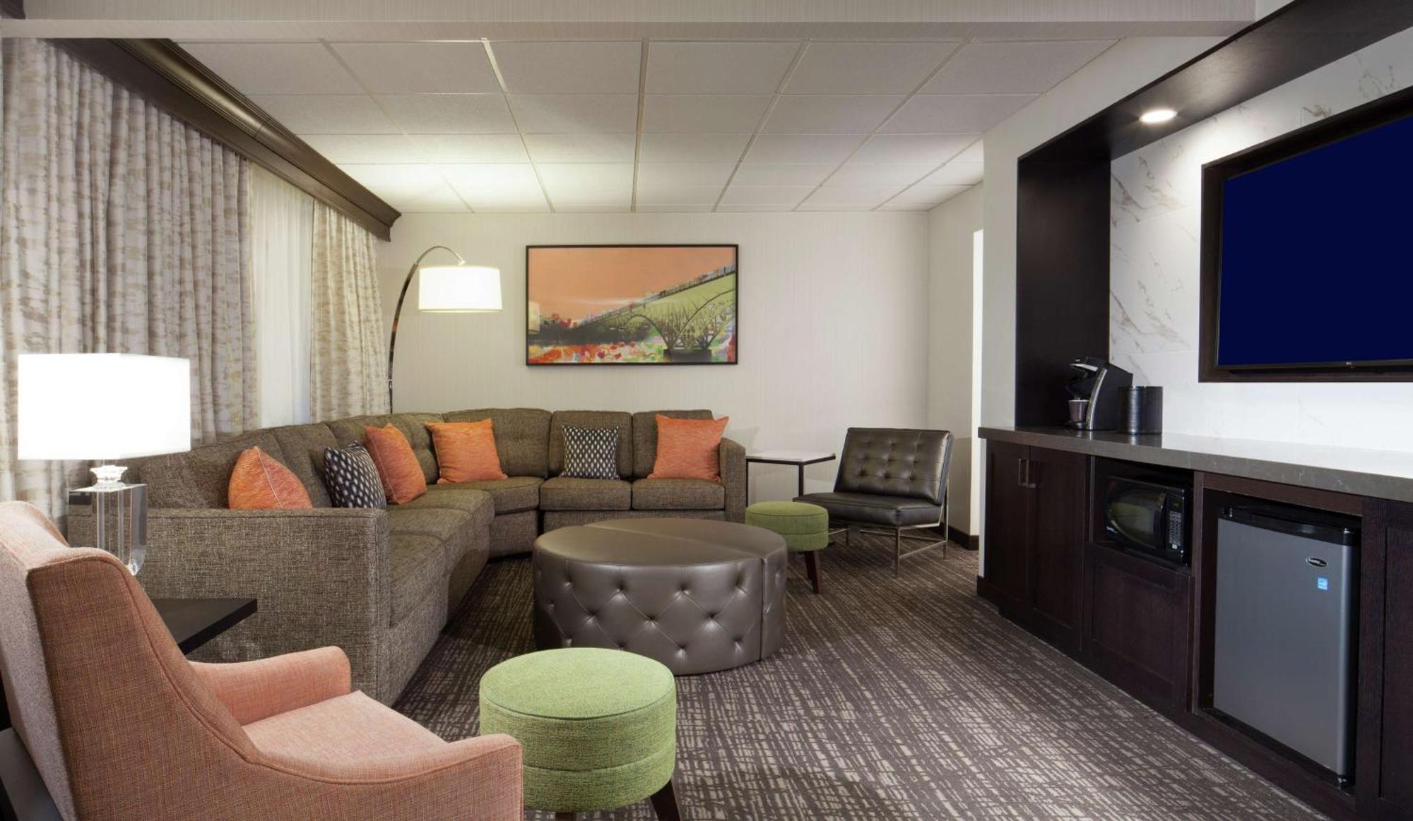 Embassy Suites By Hilton Philadelphia Airport Esterno foto