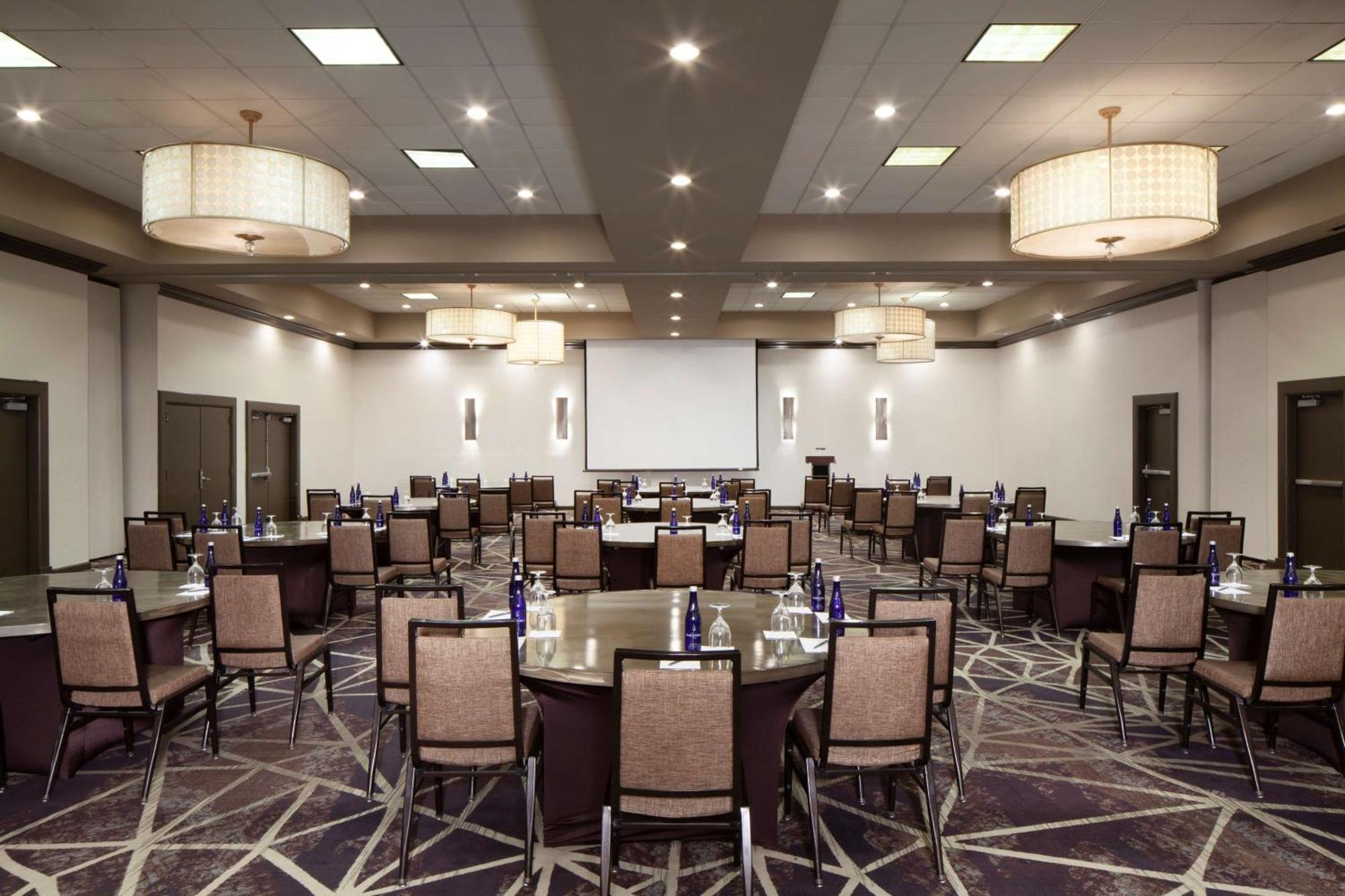 Embassy Suites By Hilton Philadelphia Airport Esterno foto
